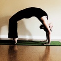 Lindsay's Yoga Hot Spot : a blog for the hot yogi in all of us.