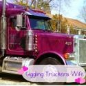 Giggling Truckers Wife : 